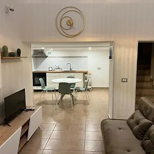 casa-lentini.sicilyhotelsitaly.net/
